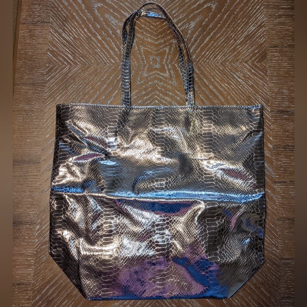 NWOT Beyonce Gold Metallic Faux Snakeskin Tote Bag Size 17.5"x15"